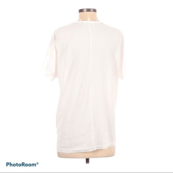 Entro Embroidered Floral Short Sleeve Top - Picture 2 of 2